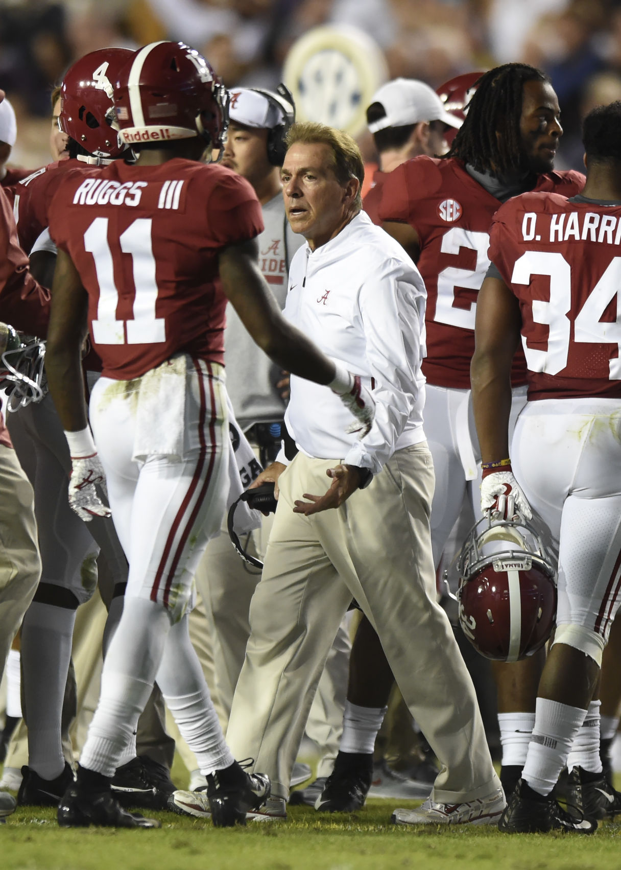 lsualabamafootball.110418_1393